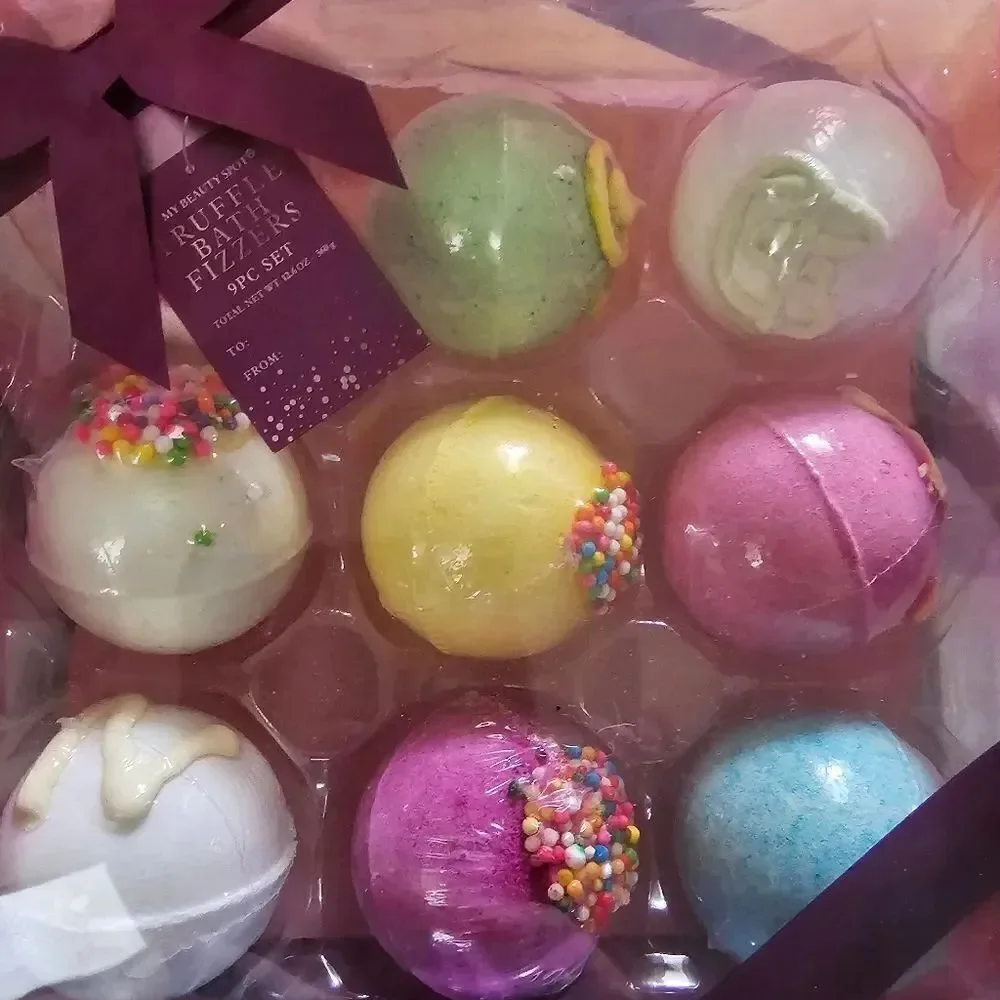 NWT  Truffle bath fizzers